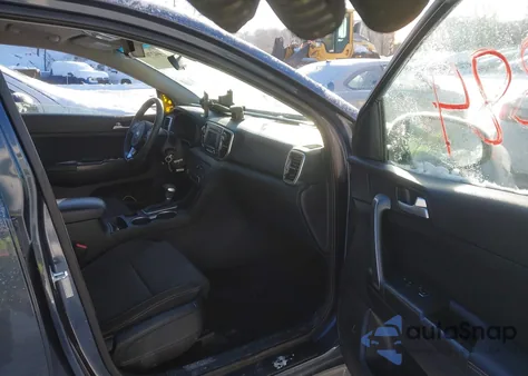 2017 Kia Sportage Lx z USA, uszkodzony, nr VIN KNDPMCACXH7280882